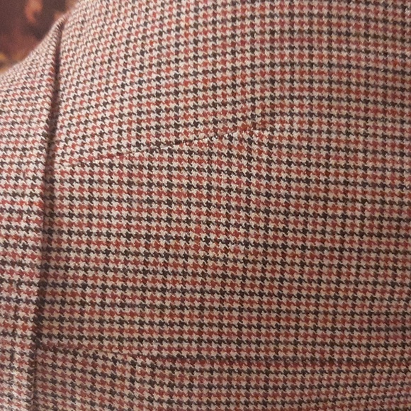 Kulson blazer I'm not sure about the color it's looks like rusty orange or light - Picture 6 of 12